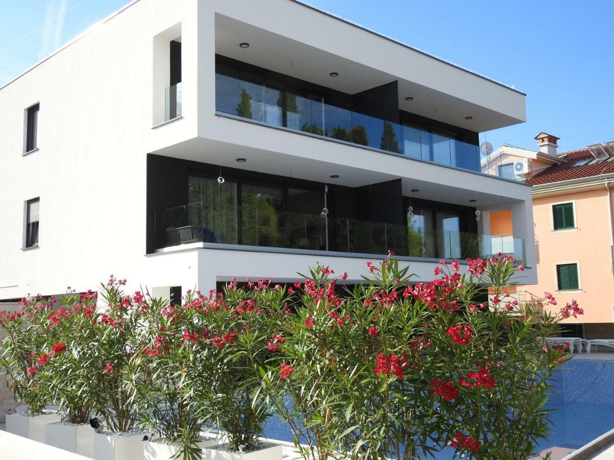 Luxury Apartments Magali 2 โรวีน ภายนอก รูปภาพ