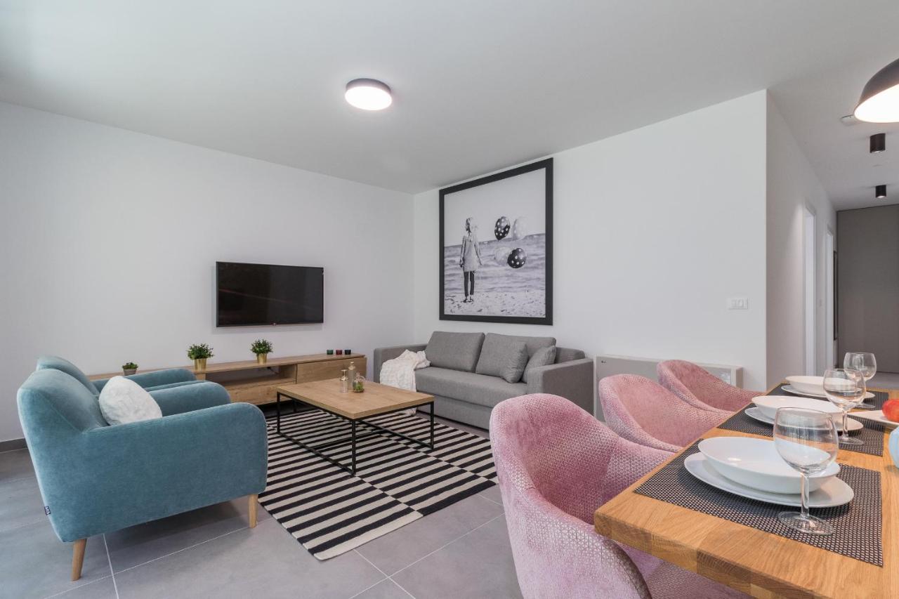 Luxury Apartments Magali 2 โรวีน ภายนอก รูปภาพ